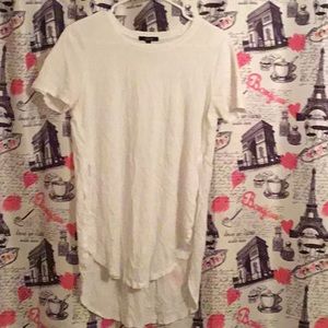Long T-shirt, with skits on the side
